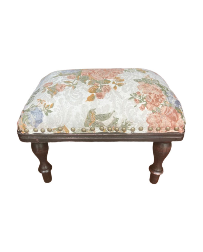 Banqueta Estofada Pequena 27 cm