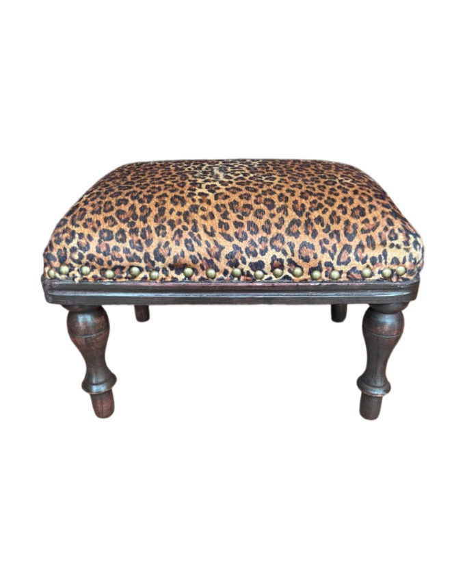 Banqueta Estofada Pequena 27 cm